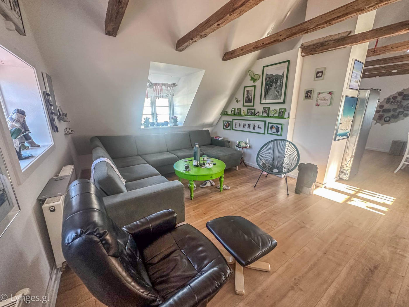Будинок, 1927 м², 321 000$ — FAKTOR